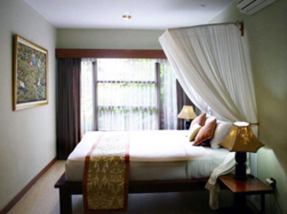 Villa Puri Ayu Санур Экстерьер фото