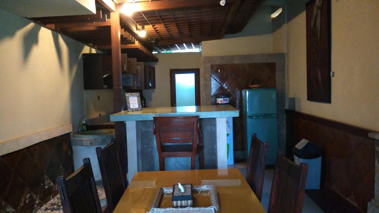 Villa Puri Ayu Санур Экстерьер фото