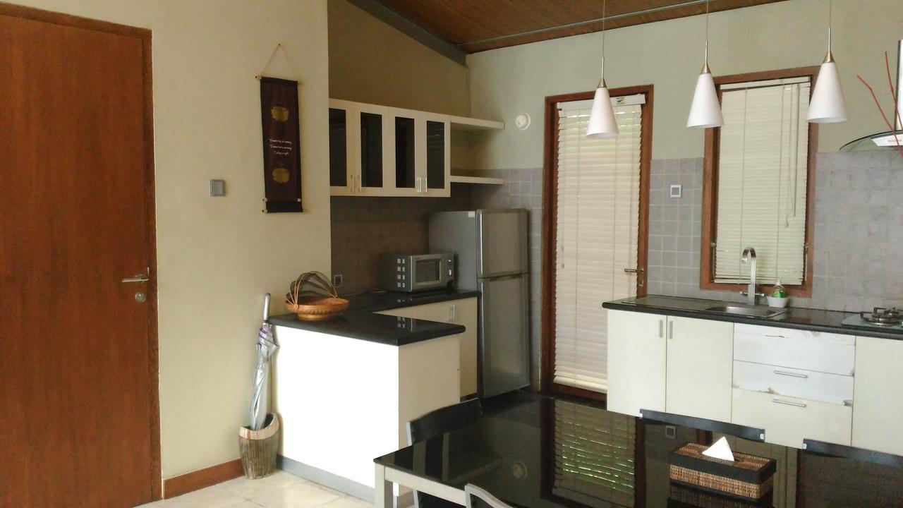 Villa Puri Ayu Санур Экстерьер фото